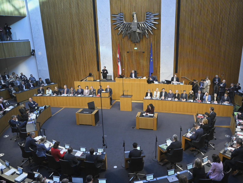 11. Sitzung des Nationalrates in der 28. Gesetzgebungsperiode