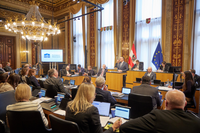 Am Redner:innenpult Bundesrat Matthias Zauner (ÖVP)