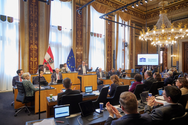 Am Redner:innenpult Bundesrat Christoph Thoma (ÖVP)