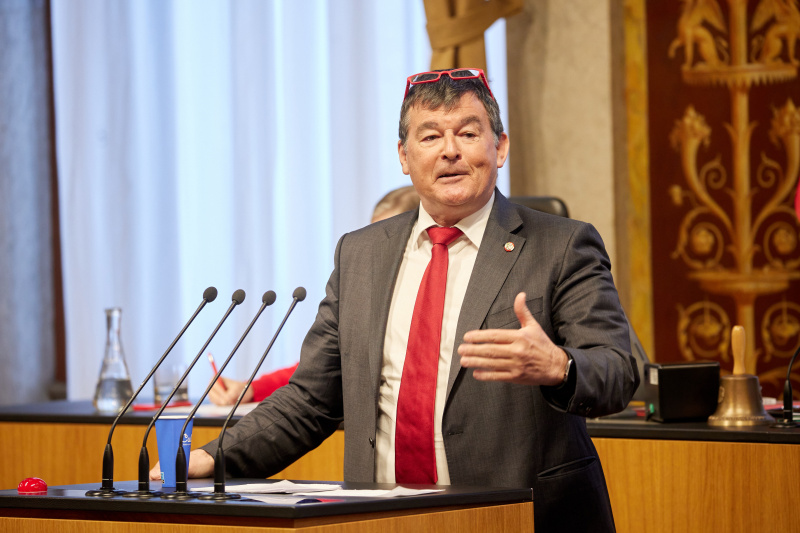 Am Redner:innenpult Bundesrat Michael Wanner (SPÖ)