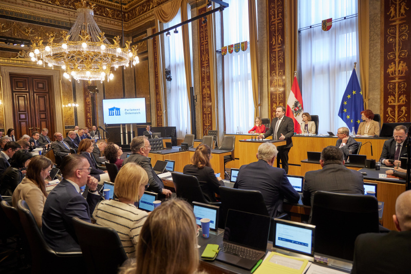Am Redner:innenpult Bundesrat Franz Ebner (ÖVP)