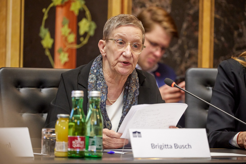 Rückblick. Brigitta Busch Professorin für angewandte Sprachwissenschaft i.R., Universität Wien