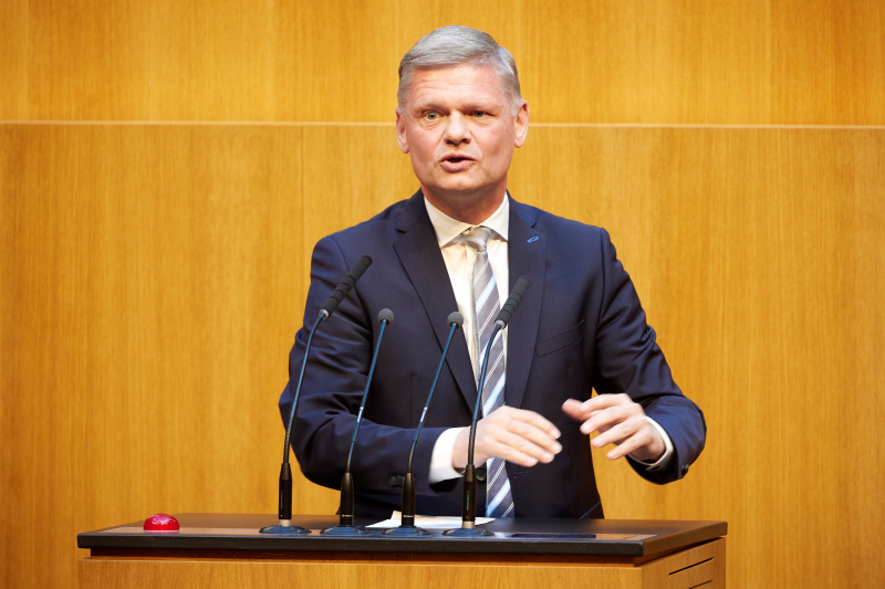 Am Redner:innenpult: Nationalratsabgeordneter Andreas Hanger (ÖVP)