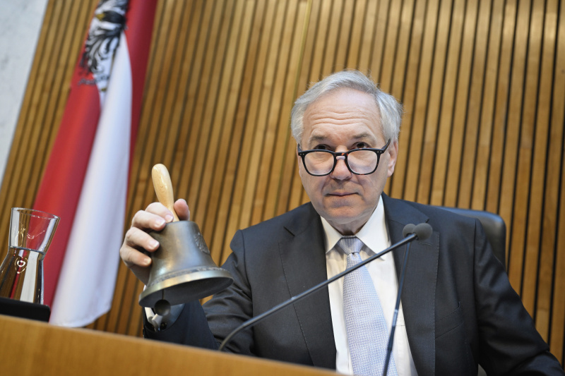 Nationalratspräsident Walter Rosenkranz (FPÖ) am Präsidium