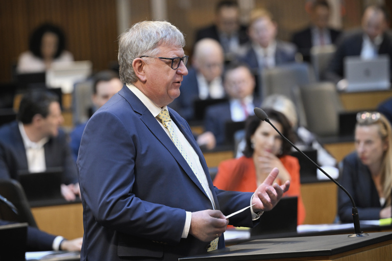 Fragestellung Nationalratsabgeordneter Maximilian Linder (FPÖ)