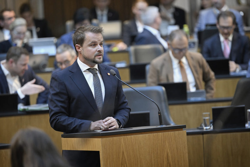 Fragestellung Nationalratsabgeordneter Bernhard Höfler (SPÖ)