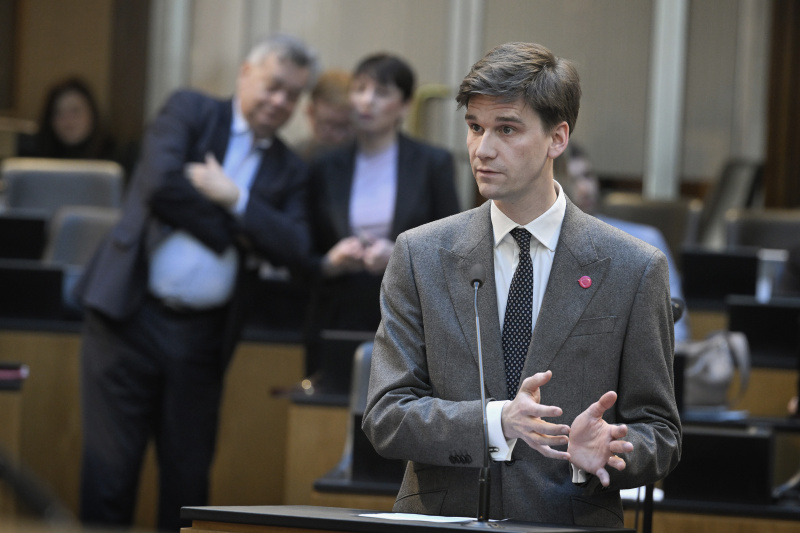 Fragestellung Nationalratsabgeordneter Douglas Hoyos-Trauttmansdorff (NEOS)