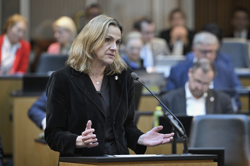 Fragestellung Nationalratsabgeordnete Dagmar Belakowitsch (FPÖ)