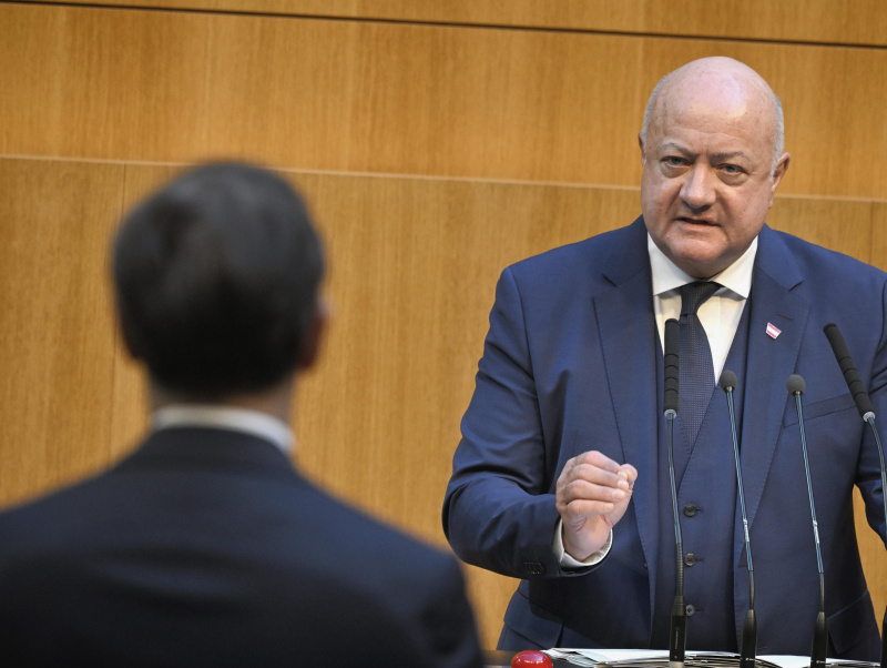 Fragenbeantwortung durch Bundeskanzler Christian Stocker