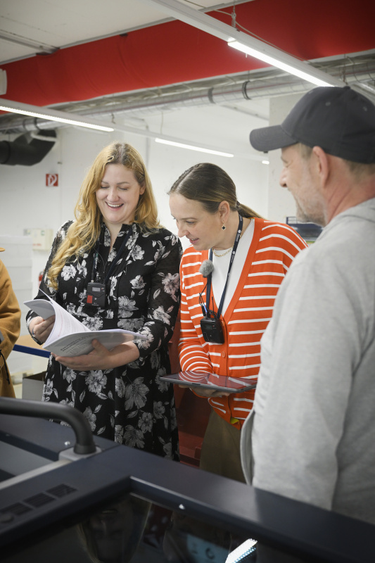 Von links: Eva Russek, Podcast-Host Tatjana Lukáš, Peter Fiala