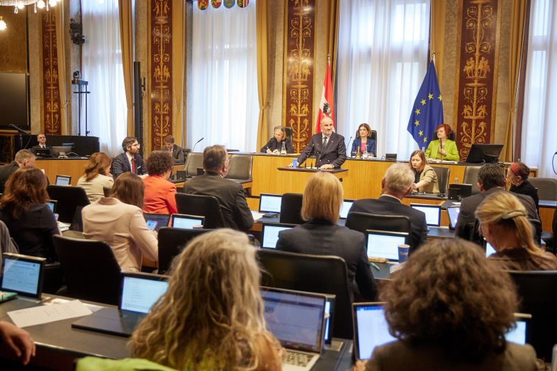 Am Redner:innenpult: Bundesrat Peter Samt (FPÖ)