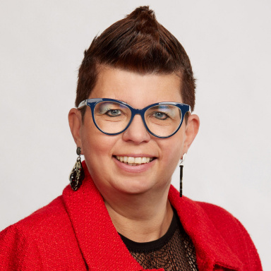 Portraitfoto von Mag. Bernadette Kerschler