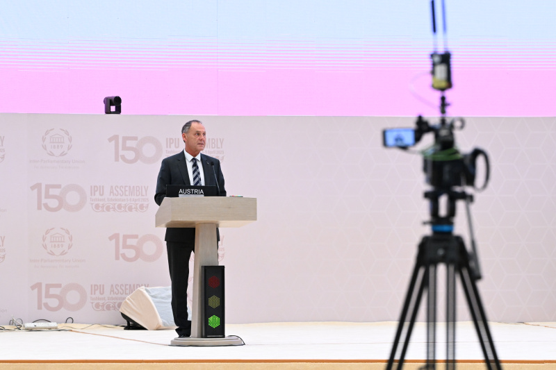 Nationalratsabgeordneter Peter Wurm (FPÖ) am Rednerpult