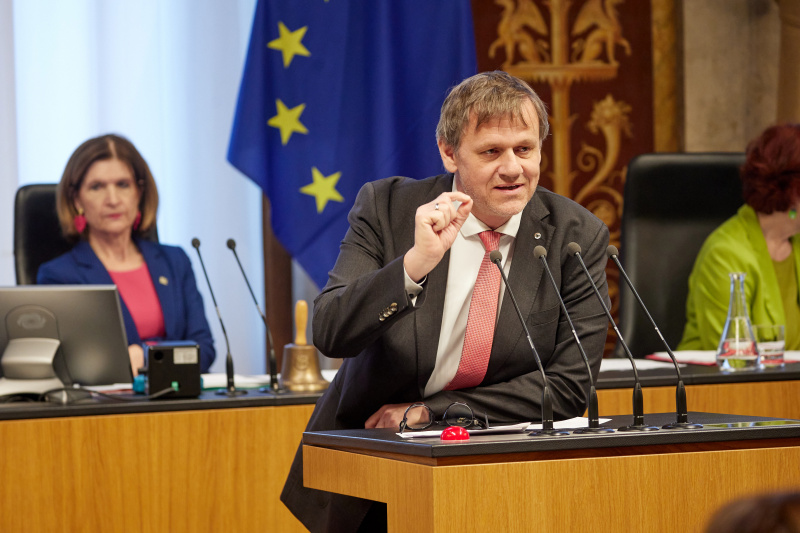 Am Redner:innenpult: Bundesrat Christoph Thoma (ÖVP)