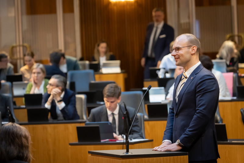 Am Redner:innenpult Nationalratsabgeordneter Paul Hammerl (FPÖ)