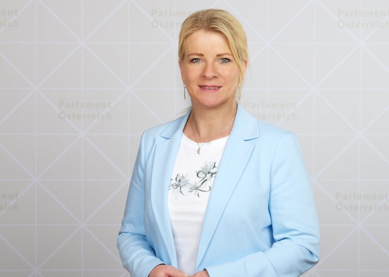 Irene Neumann-Hartberger