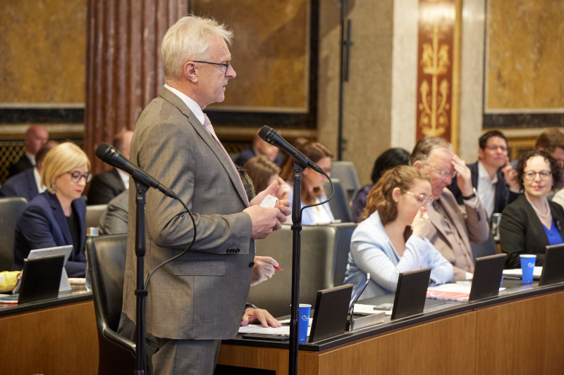 Fragesteller Bundesrat Ferdinand Tiefnig (ÖVP)