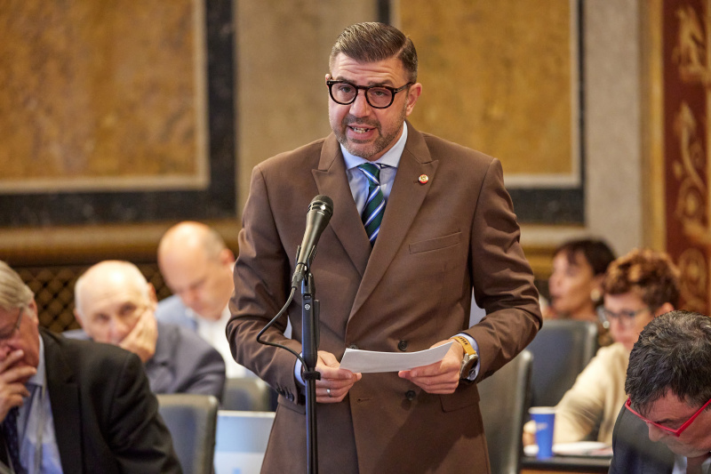 Fragesteller Bundesrat Martin Peterl (SPÖ)