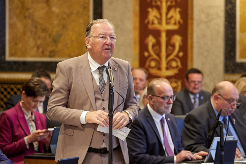 Fragesteller Bundesrat Ernest Schwindsackl (ÖVP)