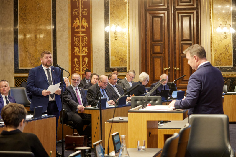 Fragesteller Vorsitzender der Bundesratsfraktion Andreas Arthur Spanring (FPÖ)