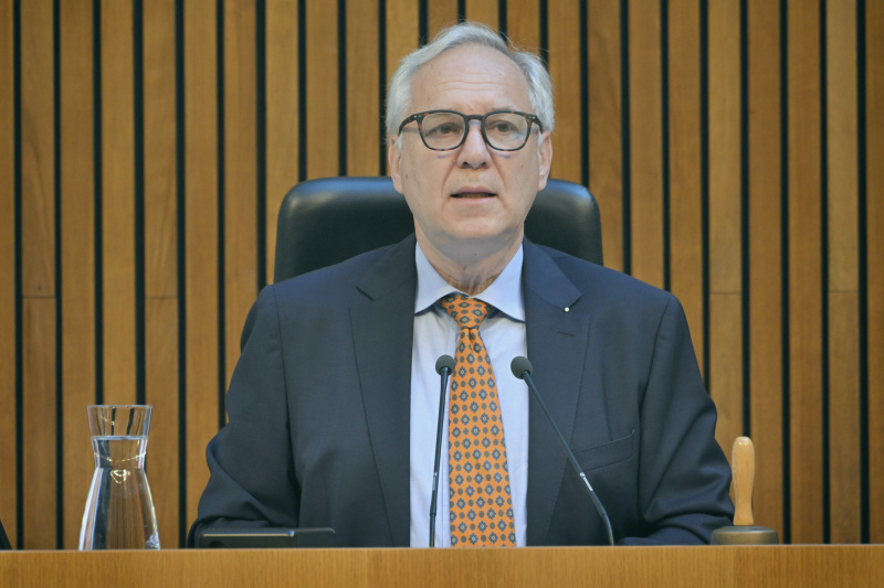 Nationalratspräsident Walter Rosenkranz (FPÖ) am Präsidium