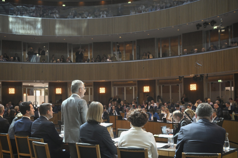 Budgetrede. Finanzminister Markus Marterbauer (SPÖ). Blick Richtung Sitzungsteilnehmer:innen