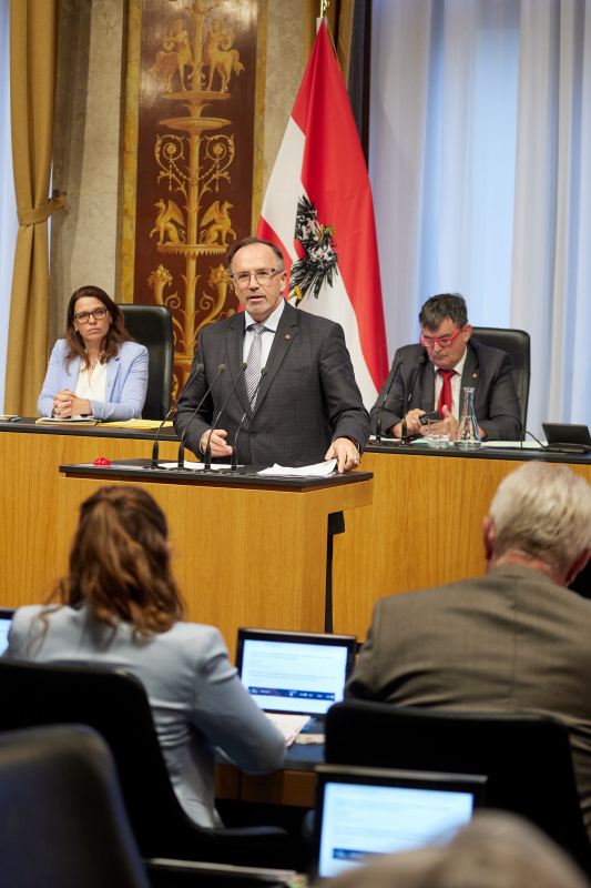 Am Redner:innenpult: Bundesrat Günter Pröller (FPÖ)