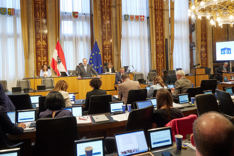 Am Redner:innenpult: Bundesrat Günter Pröller (FPÖ)