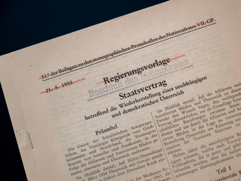Beschluss der Genehmigung des Staatsvertrags im Nationalrat am 7.6.1955