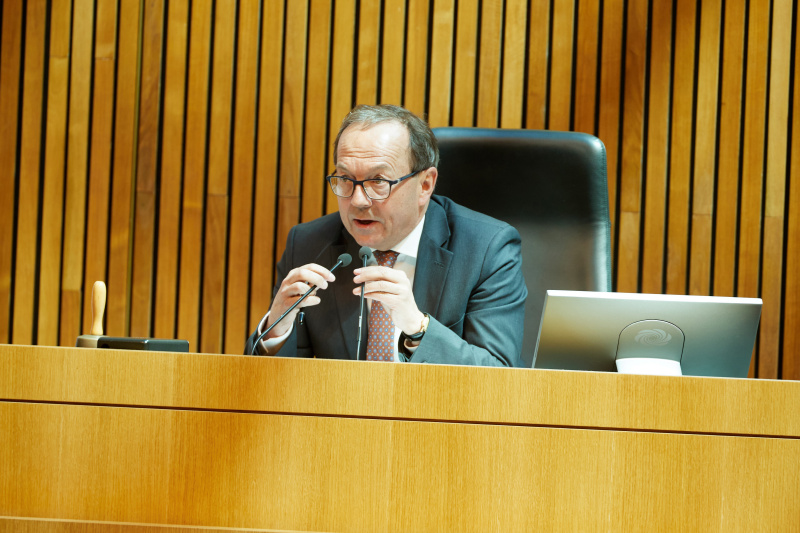 Zweiter Nationalratspräsident Peter Haubner (ÖVP) am Präsidium