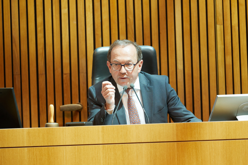 Zweiter Nationalratspräsident Peter Haubner (ÖVP) am Präsidium