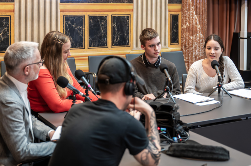 Von links: Christoph Konrath, Moderatorin Tatjana Lukáš, Christoph Polasek, Rebekka Veis