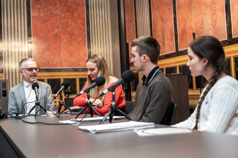 Von links: Christoph Konrath, Moderatorin Tatjana Lukáš, Christoph Polasek, Rebekka Veis