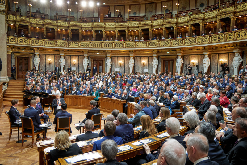 Blick Richtung Veranstaltungsteilnnehmer:innen