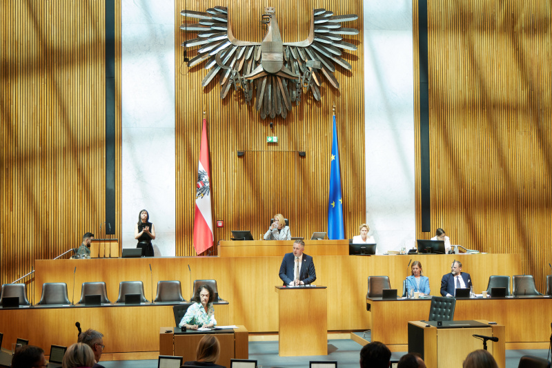 Am Redner:innenpult: Nationalratsabgeordneter Alexander Petschnig (FPÖ)