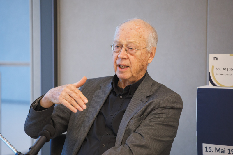 Zeitzeuge Peter Marboe im Gespräch mit Schüler:innen