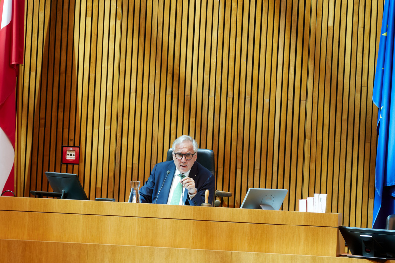 Nationalratspräsident Walter Rosenkranz (FPÖ) am Präsidium