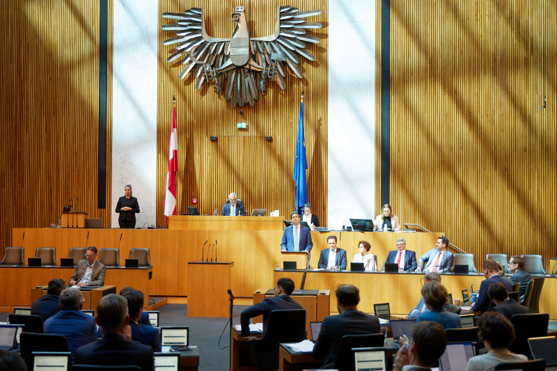 Regierungsbank. Stellungnahme Staatssekretär Alexander Pröll (ÖVP)