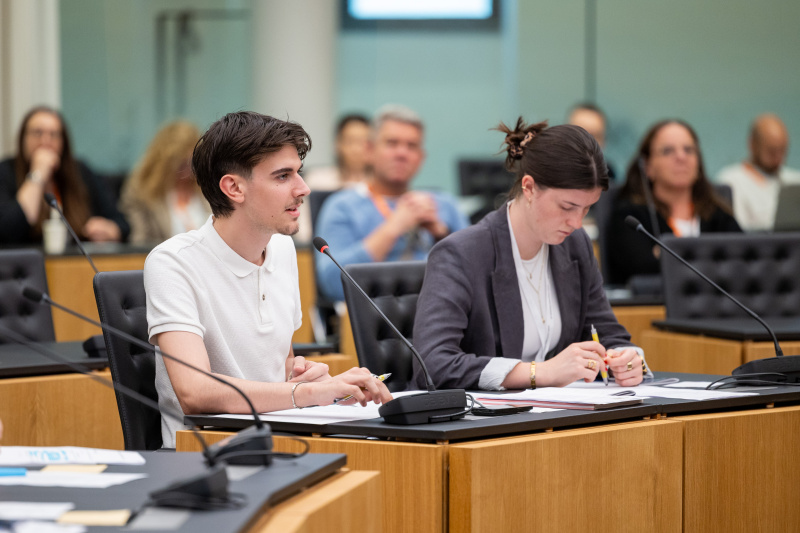 Ausschuss mit Veranstaltungteilnehmer:innen