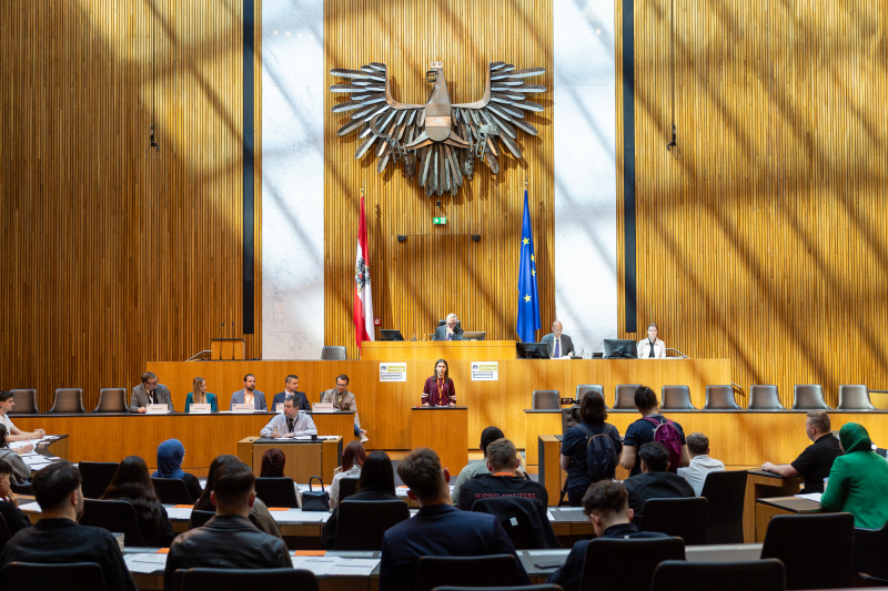 Nationalratssitzung mit Veranstaltungsteilnehmer:innen