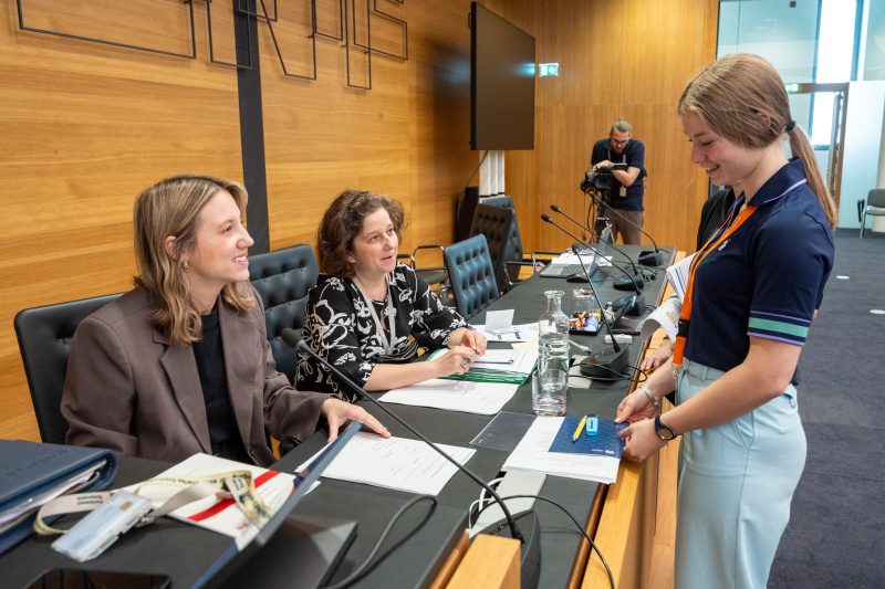 Ausschuss mit Veranstaltungteilnehmer:innen