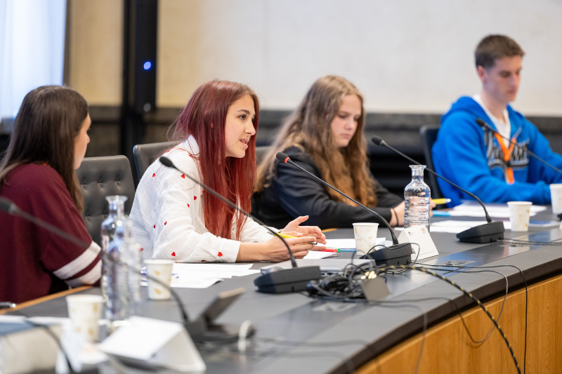 Klubsitzung mit Veranstaltungteilnehmer:innen