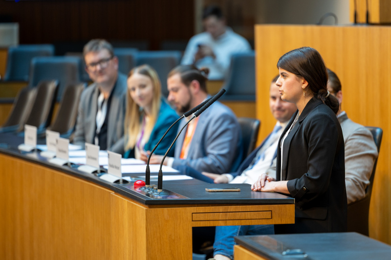 Nationalratssitzung mit Veranstaltungsteilnehmer:innen