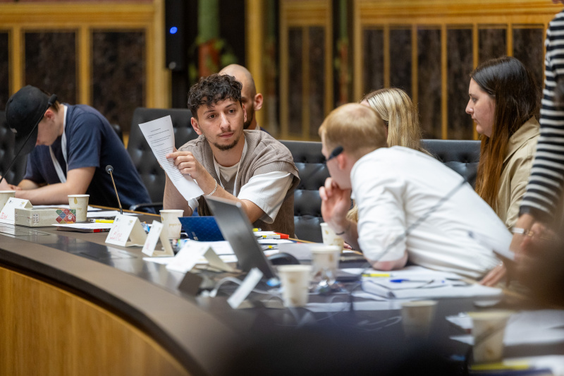 Klubsitzung mit Veranstaltungteilnehmer:innen