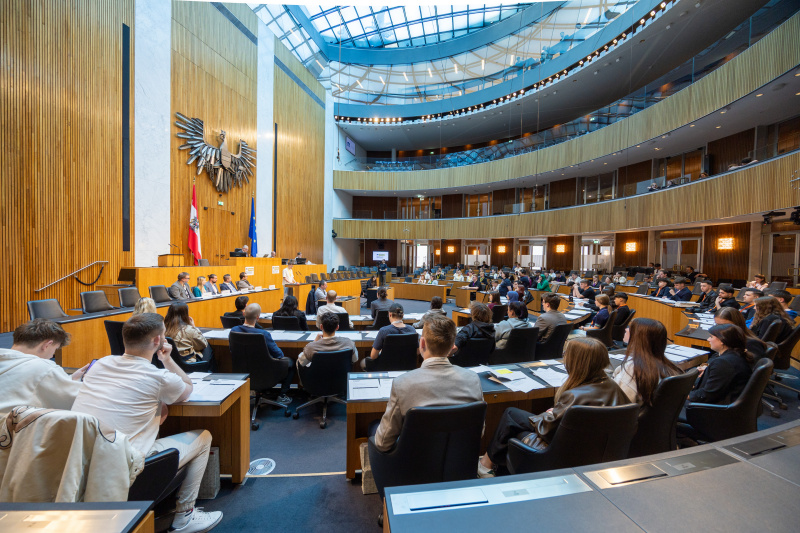 Nationalratssitzung mit Veranstaltungsteilnehmer:innen