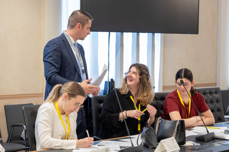 Klubsitzung mit Veranstaltungteilnehmer:innen