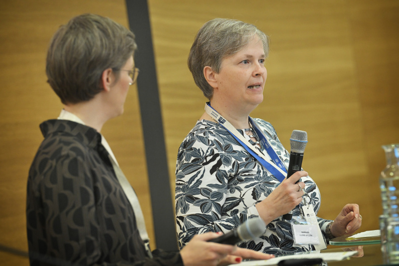 Einführung in das Thema. Von links: Waltraud Schütz, Barbara Haider-Wilson