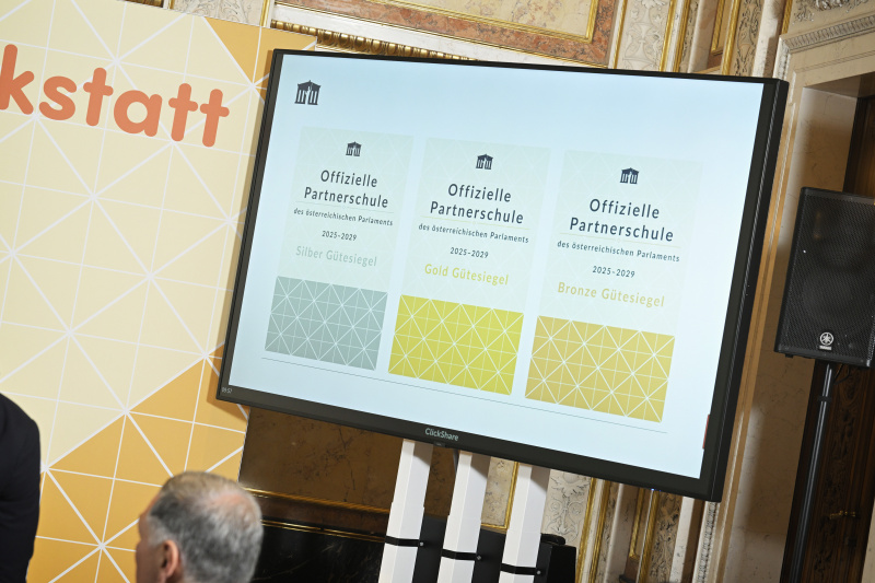 Blick auf den Monitor