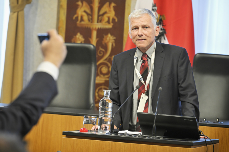 Vortrag. Universitätsprofessor für Arbeits- und Sozialrecht an der Universität Salzburg Rudolf Mosler