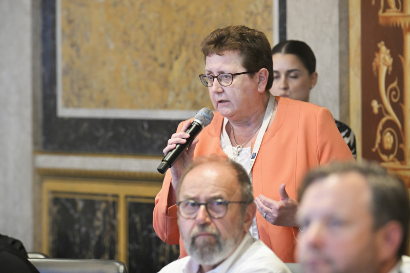 Podiumsdiskussion. Frage aus dem Publikum